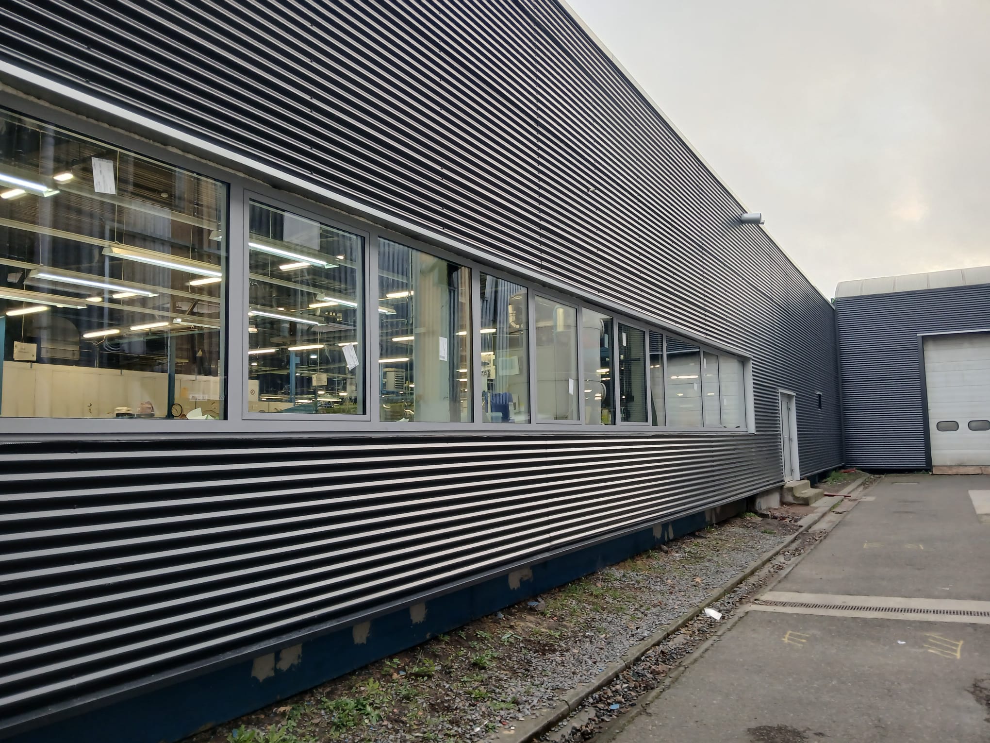 Gevelisolatie Luchthaven Charleroi – foto 13